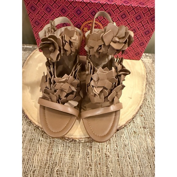 Tory Burch Women's Brown 65 mm Nappa Leather Blossom Heel Block Sandal 7.5M 350$ - Picture 9 of 16